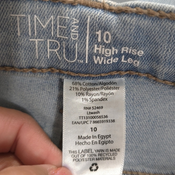 Time and Tru High Rise Wide Leg Cropped Jeans Size 10 - Picture 3 of 3